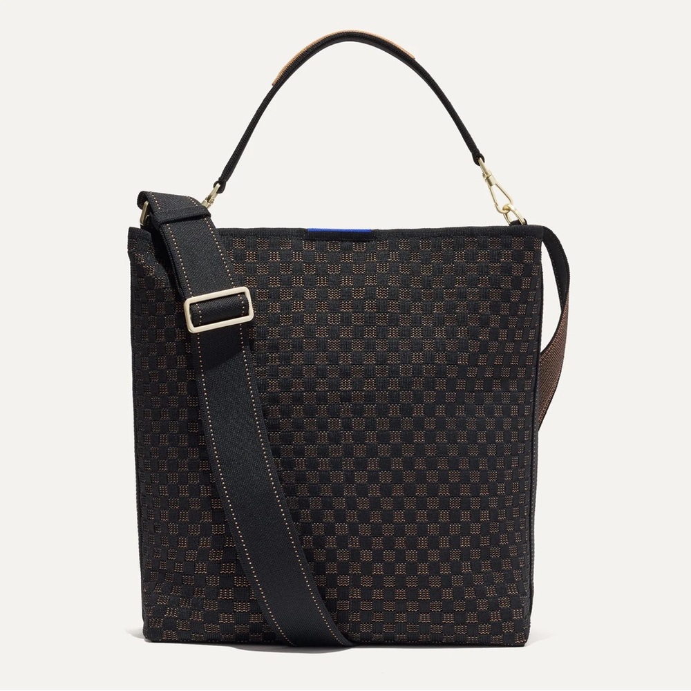 Rothy’s The Bucket Bag in Night Song NWOT